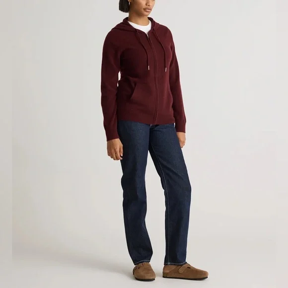 QUINCE Mongolian Cashmere Full-Zip Hoodie Rich Burgundy - Picture 4 of 10